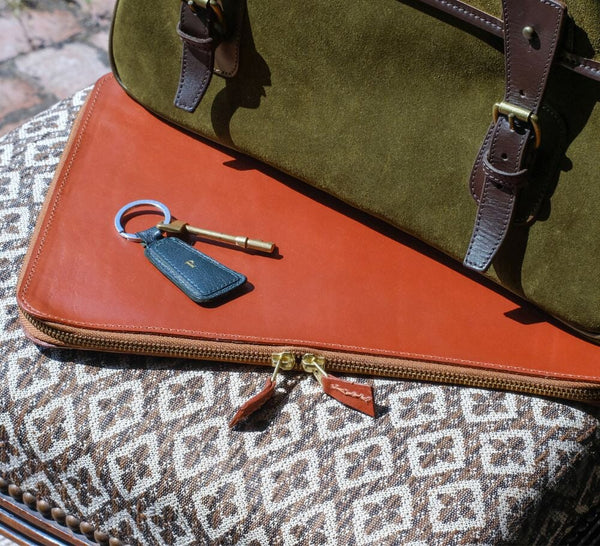 Medium Zip-Round Folio Folio 