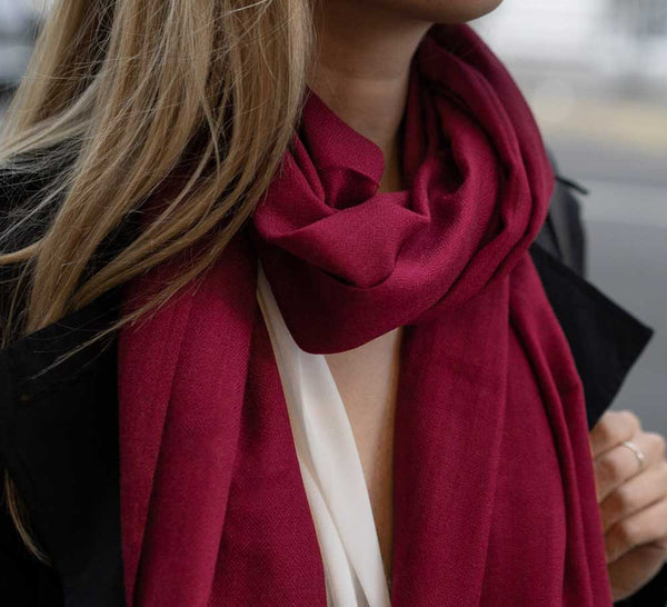 Lightweight Diamond Weave Pashmina - Pickett London