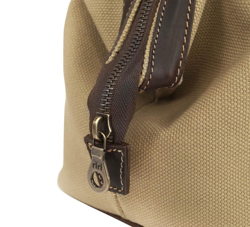 Middleton Moor Canvas Washbag - Pickett London